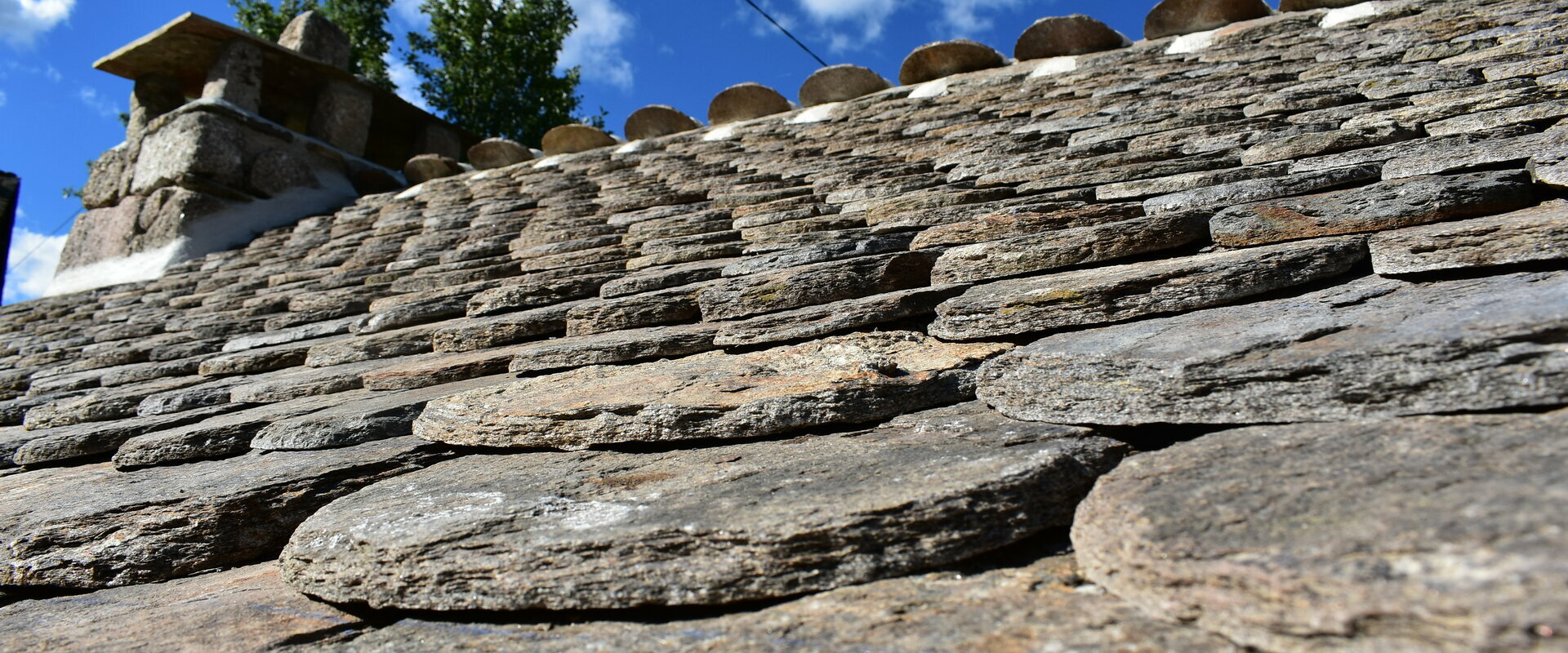 Bienvenue sur le nouveau site de la commune de LACHAMP-RIBENNES. au coeur de la Lozère Randon Margeride